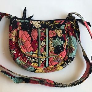 Vera Bradley Lizzy Crossbody perfect like new condition